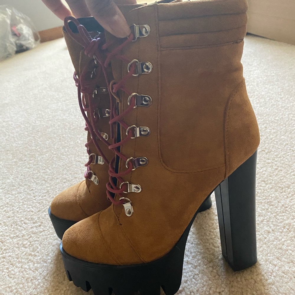 Boot heels